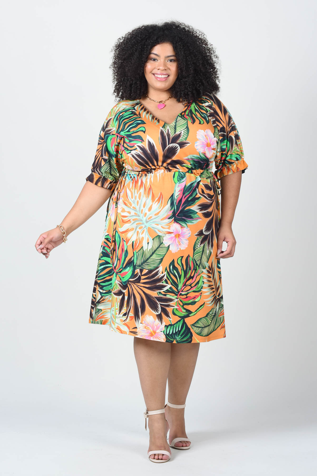 vestido estampa tropical