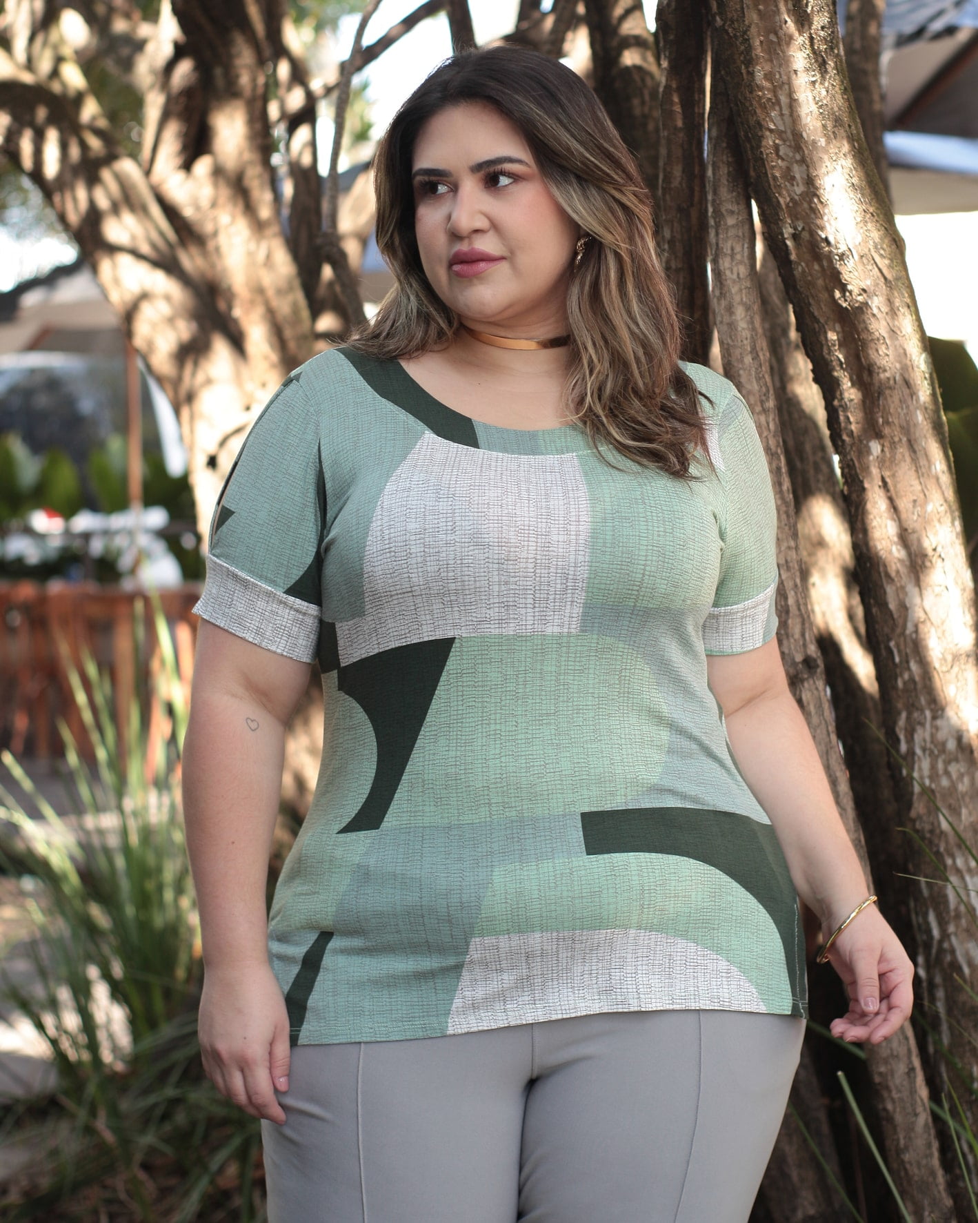 BLUSA DETALHE MANGA VERDE