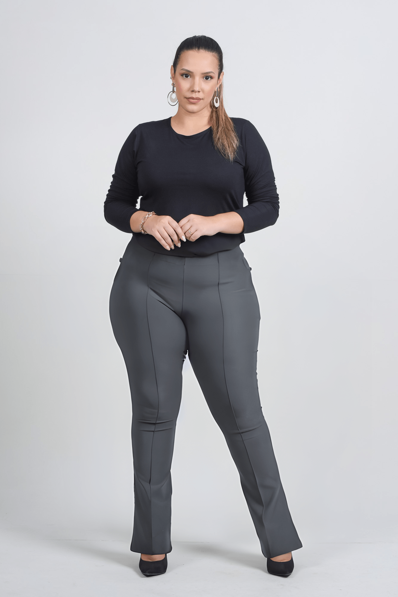 CALÇA FLARE ROMA PANDOL PLUS SIZE